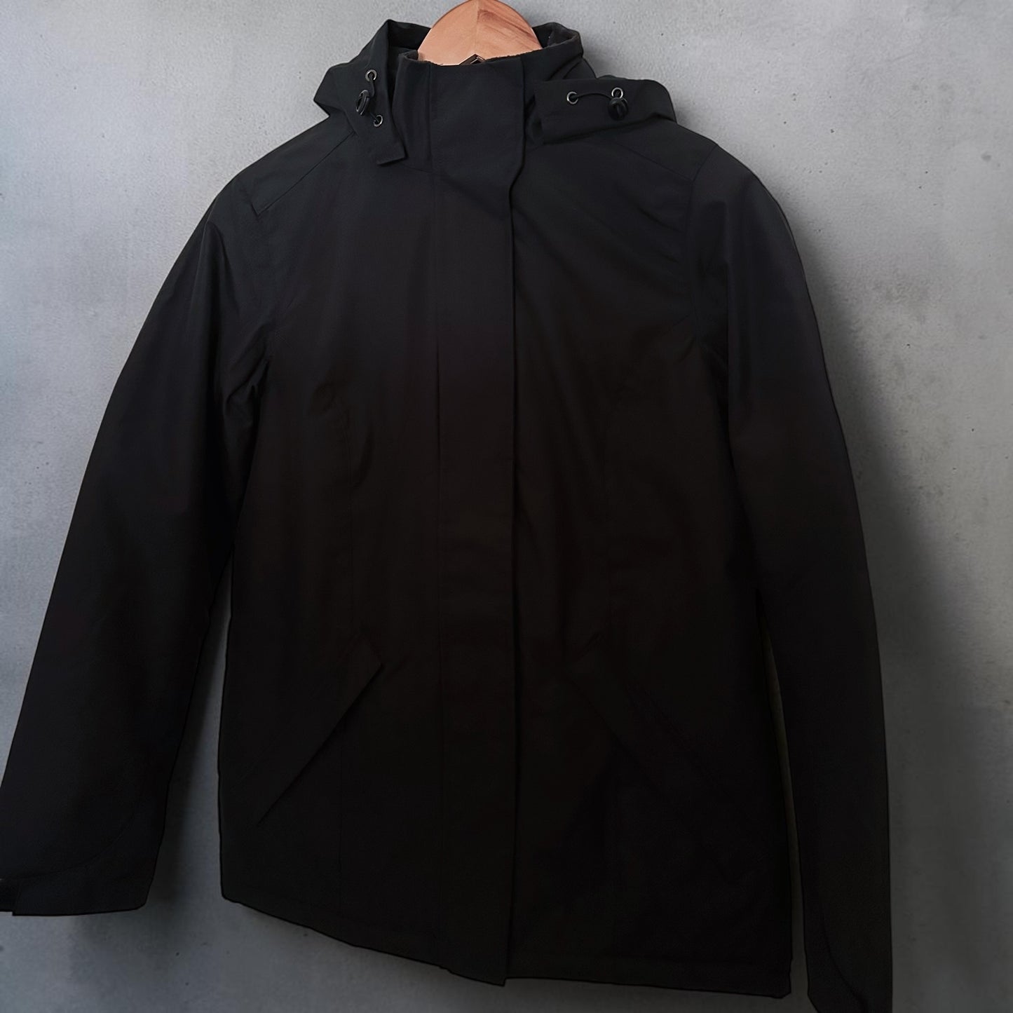 Chaqueta Outdoor Impermeable Hombre: Temporada Invierno 2026
