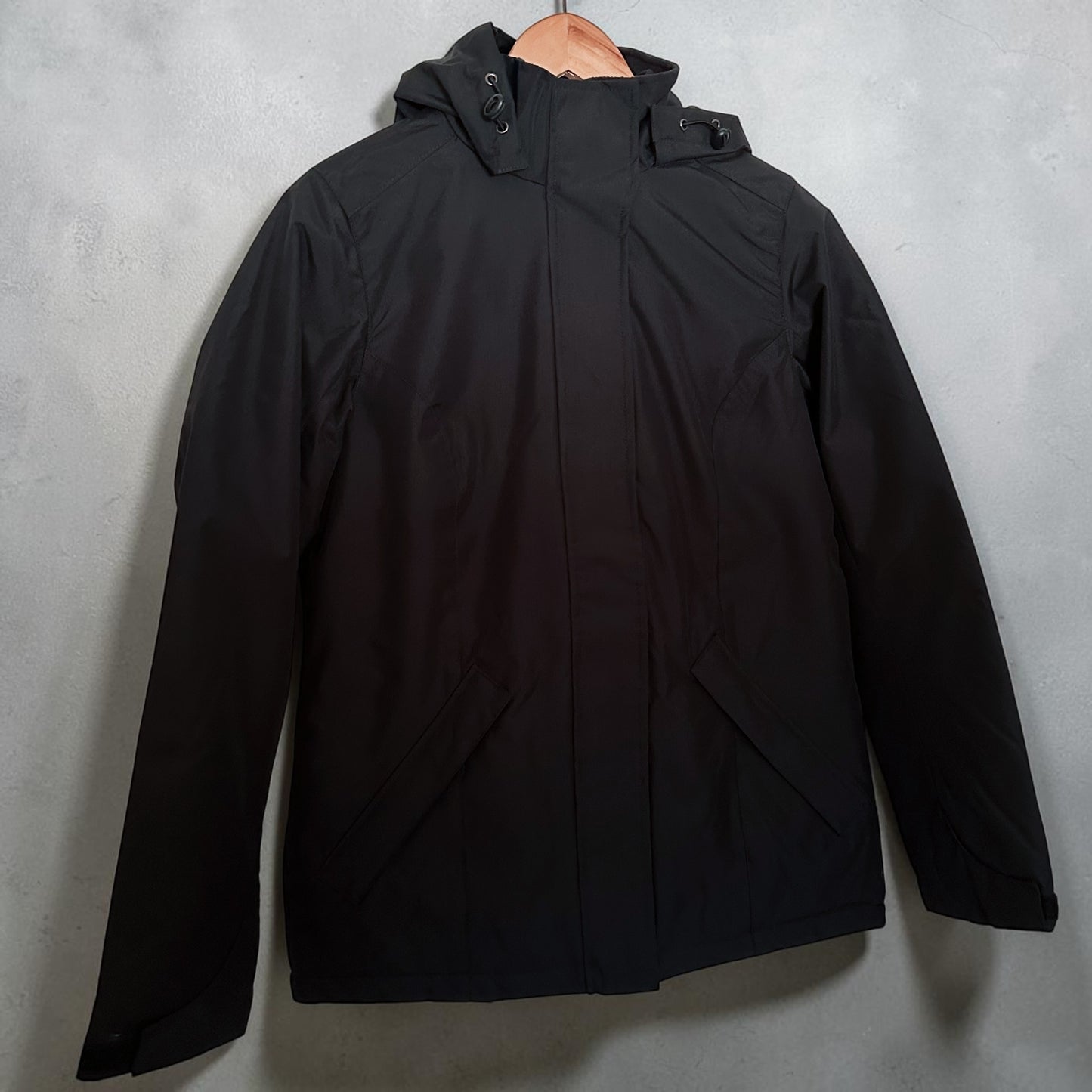 Chaqueta Outdoor Impermeable Hombre: Temporada Invierno 2026